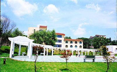 学院凉亭 学院凉亭